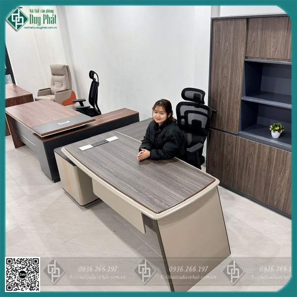 Bàn giám đốc nhập khẩu Ankeni – B118 Bàn giám đốc nhập khẩu Ankeni – B118