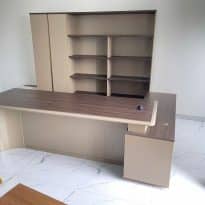 thanh lý bàn giám đốc L kt 1mx2m4 mới 95% nhập khẩu