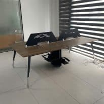 thanh lý cụm bàn hoà phát 4 chỗ có vách kt 1m2x2m4 mới 90%