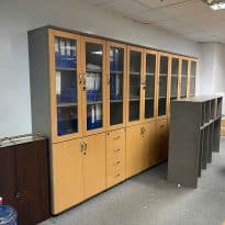 thanh lý tủ hồ 3 cánh hãng fami mới 98%