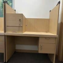thanh lý bàn hòa phát có hộc treo mới 99% kt 60x1m2