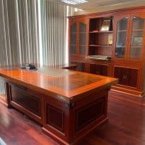 thanh lý Bàn lãnh đạo cao cấp nhập khẩu mới 90%