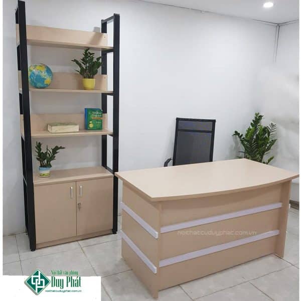 Bàn giám đốc 1,6m màu vân sồi, mới 100%, rộng rãi và sang trọng