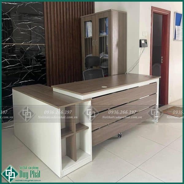 Thanh lý bàn giám đốc Lái Thiêu gỗ Melamine 1m6 sơn PU màu cánh gián, mới 100%