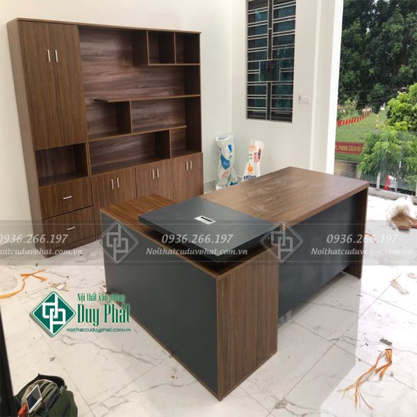 Bàn giám đốc chữ L rộng 90cm dài 1m8 tủ L dài 1m6 mới 100%