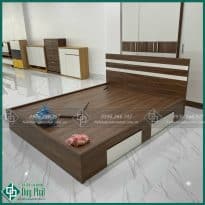 giường gỗ công nghiệp kt 1m8x2m (giường có ngăn kéo) mới 100% giường gỗ công nghiệp kt 1m8x2m (giường có ngăn kéo) mới 100%